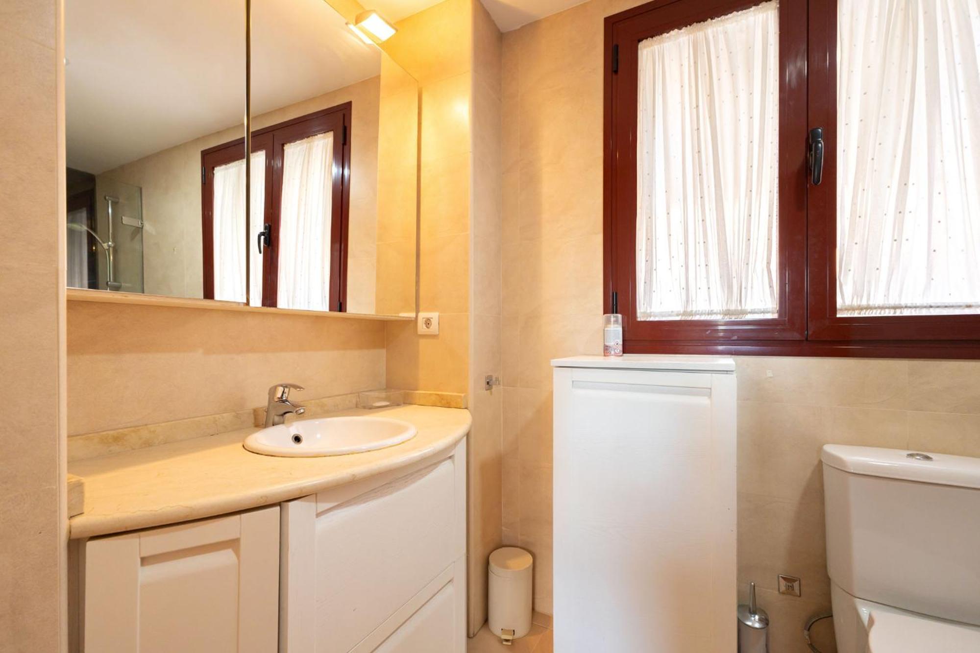 Apartamento Con Piscina - La Palmera Apartamento