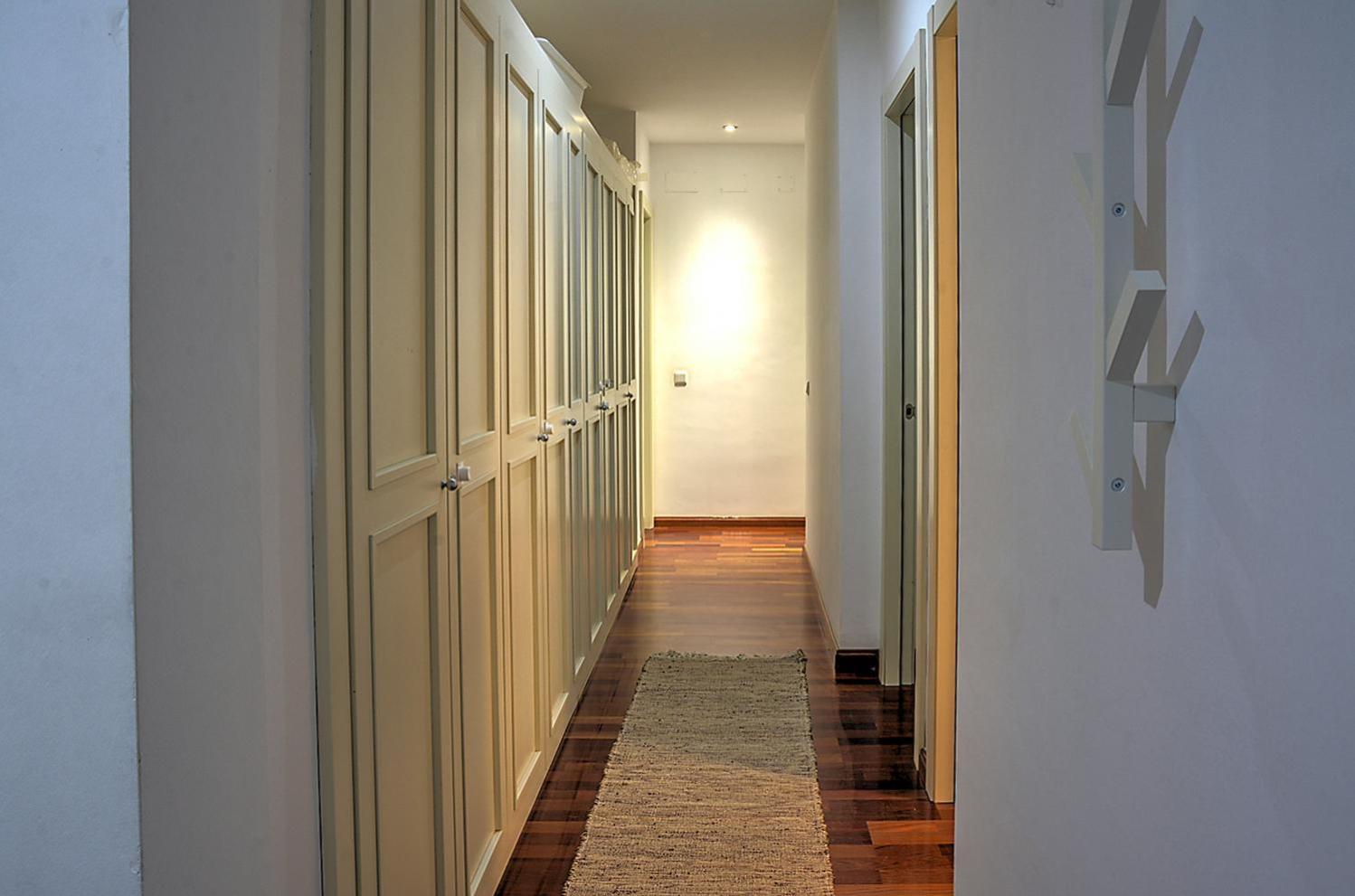 San Bernardo Family Apartment Seville