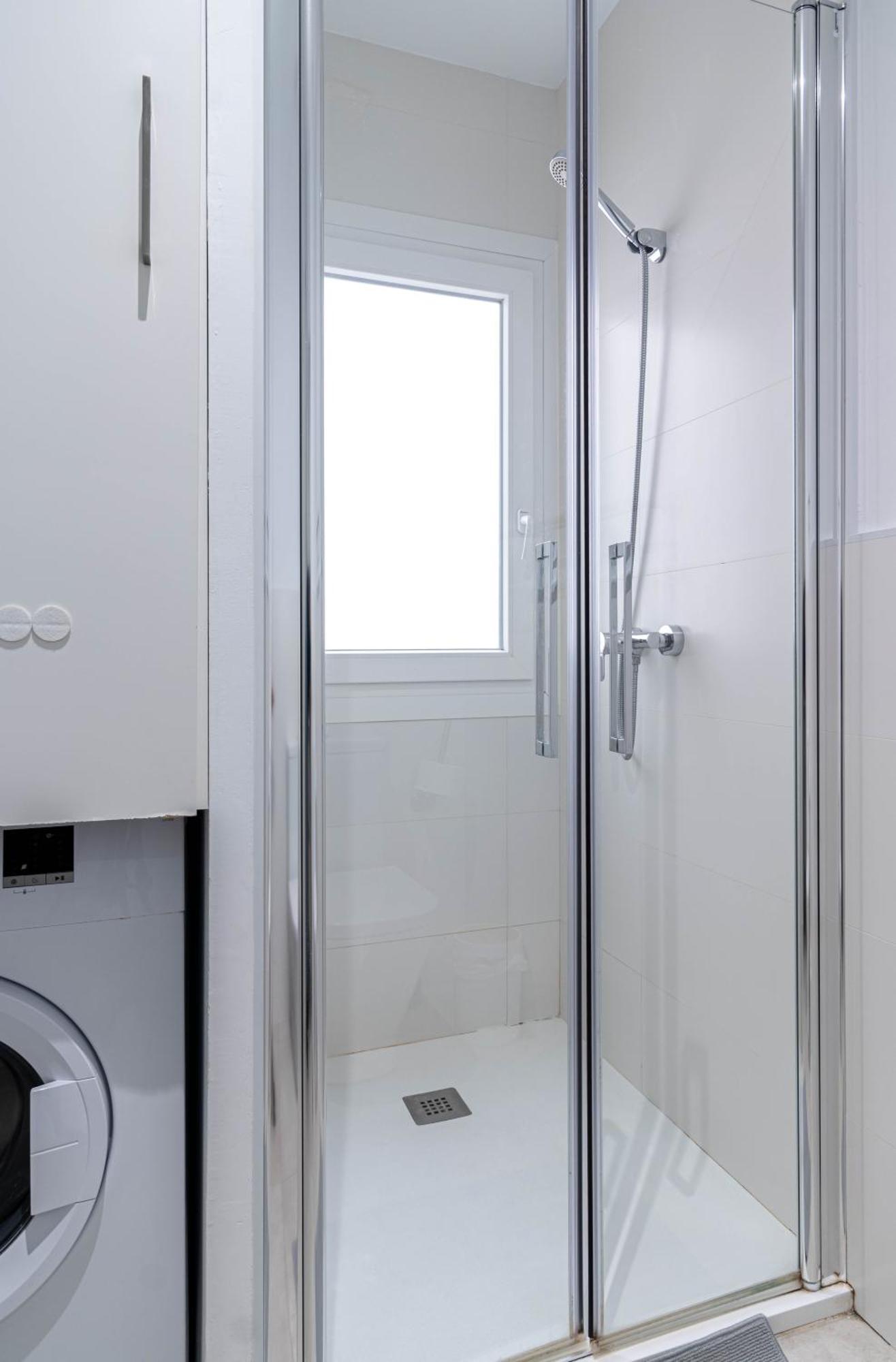 Apartment Sepulveda, Moderno Apartamento By Outin Seville