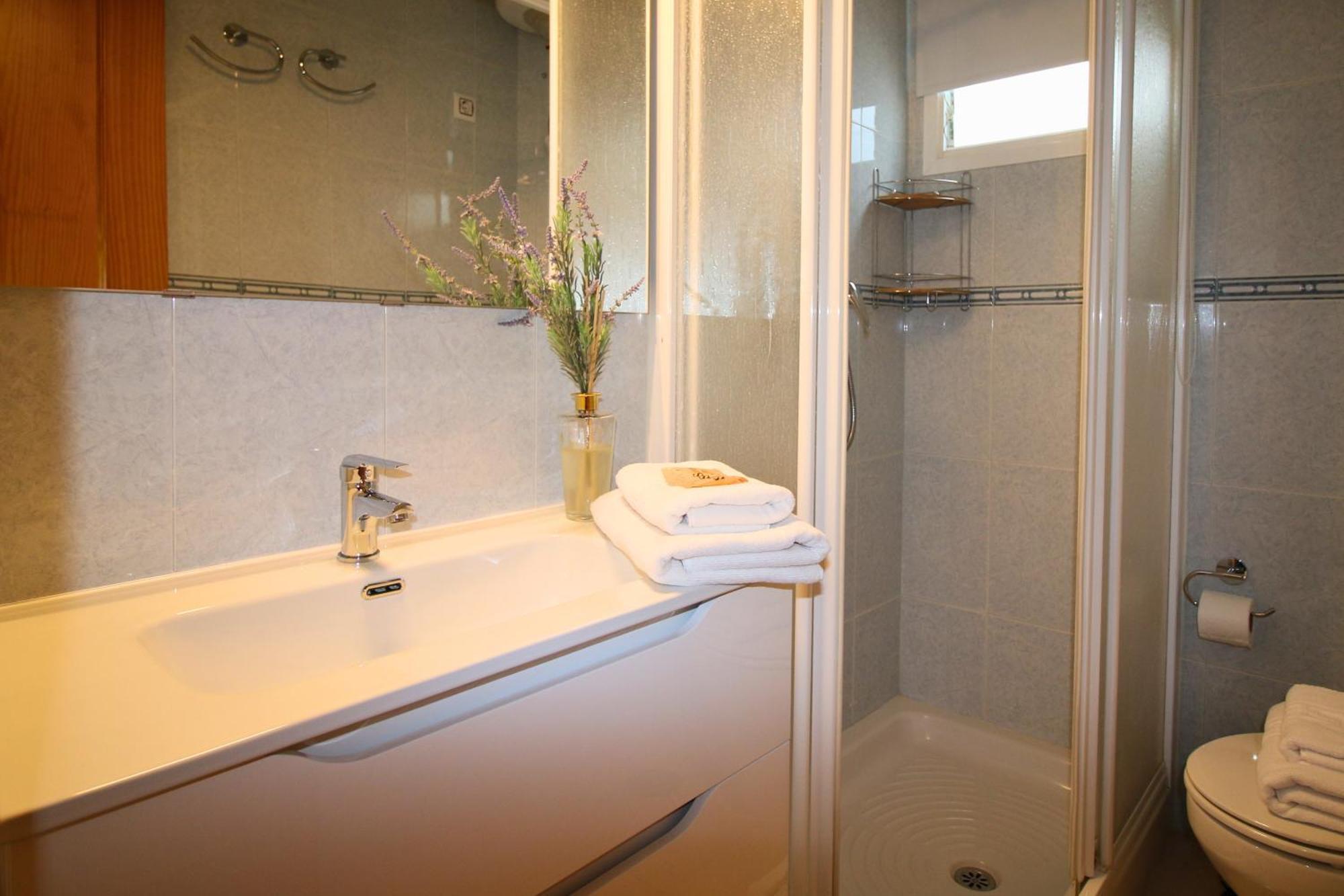 Apartamento Muy Cerca Del Centro 5 Personas * Sevilla