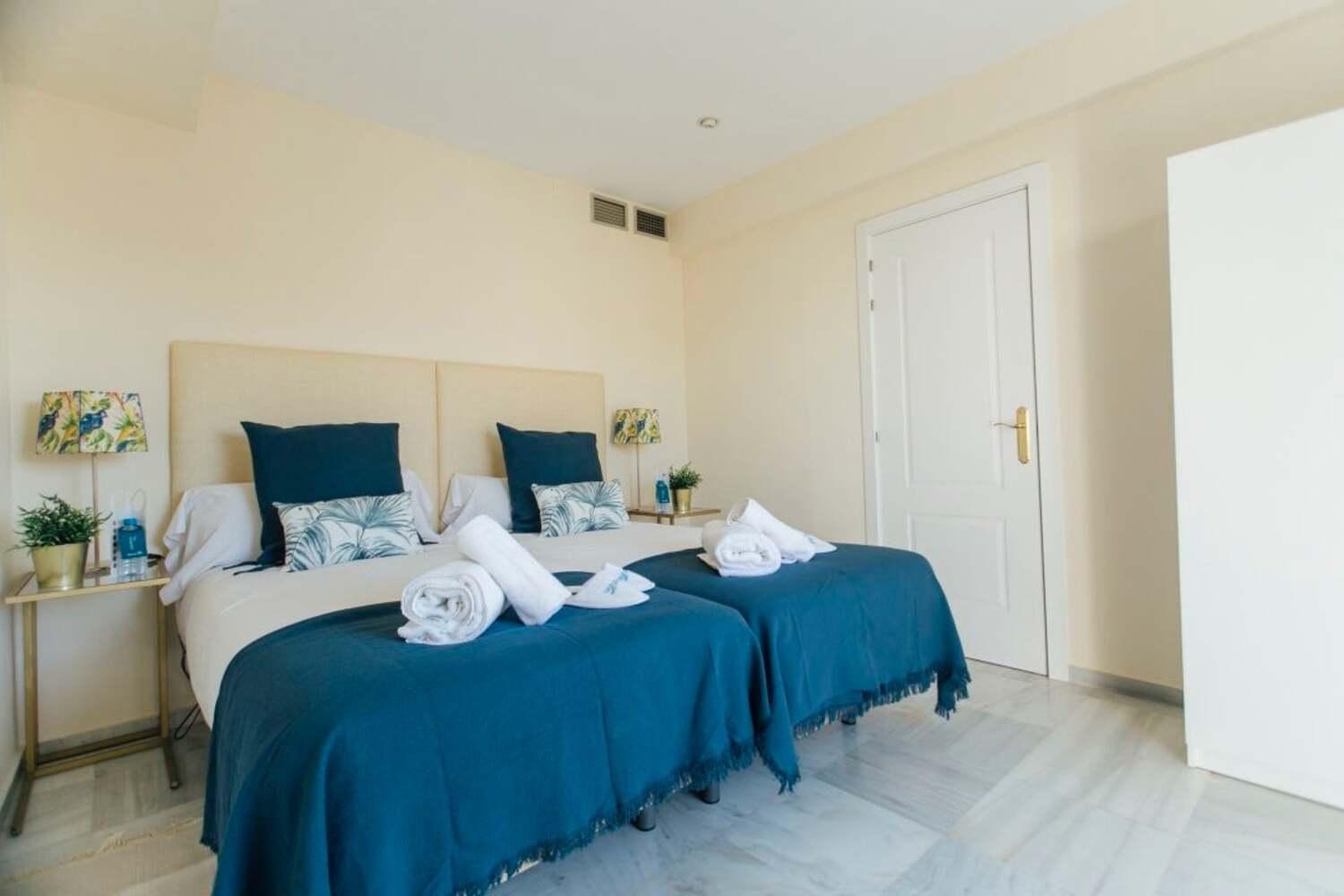 Wide And Bright- 3bd 2bth- Arenal Seville