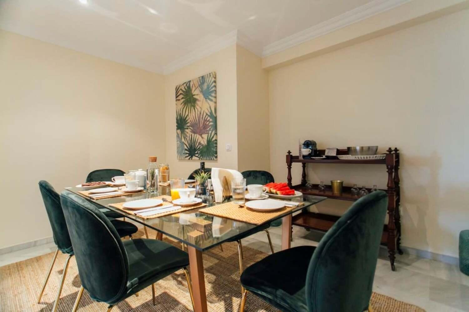 Wide And Bright- 3bd 2bth- Arenal Apartment