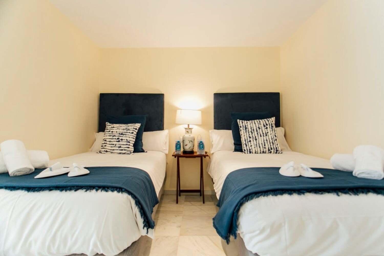 Wide And Bright- 3bd 2bth- Arenal