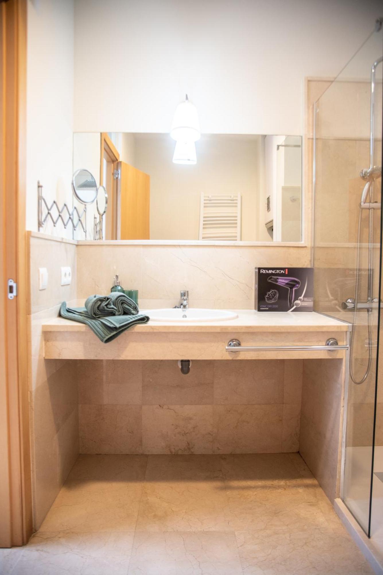 Apartamento Tentudia Charming With Private Roof-top Or Patio In San Bernardo By Ocityzen *