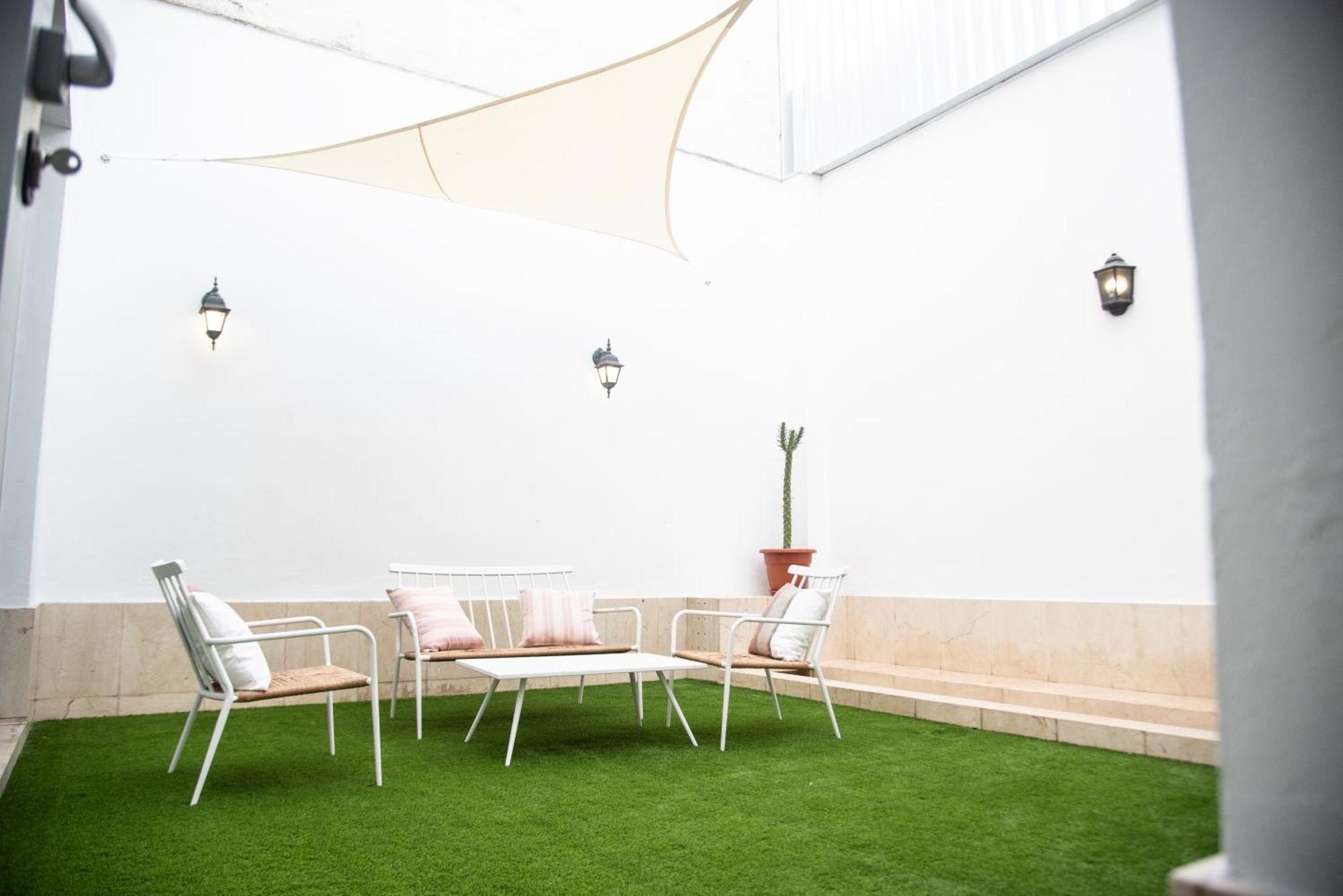 Tentudia Charming With Private Roof-top Or Patio In San Bernardo By Ocityzen Apartamento *