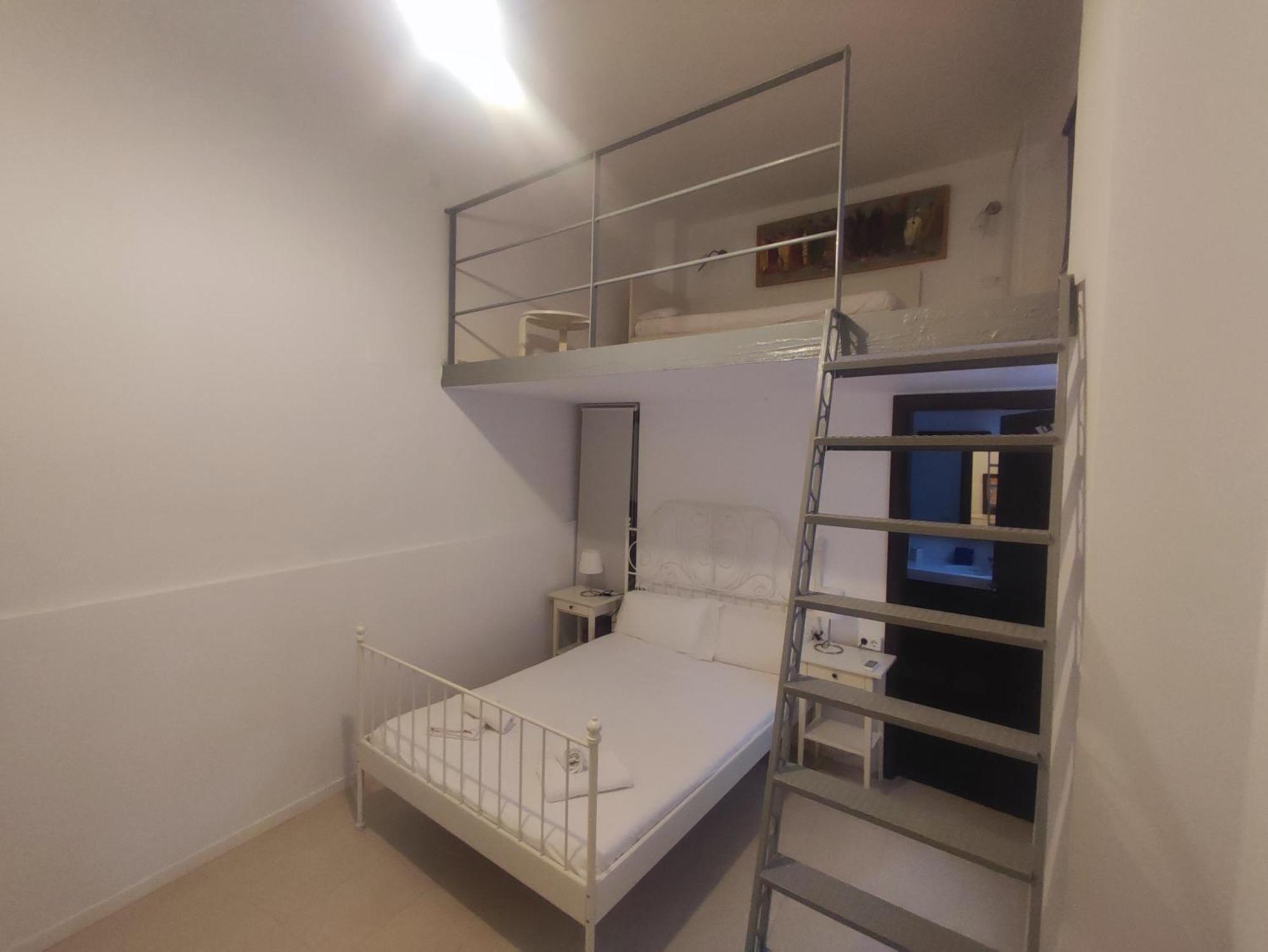 El Duque Blanco.autentica Sevilla.centro.con Patio Apartamento *