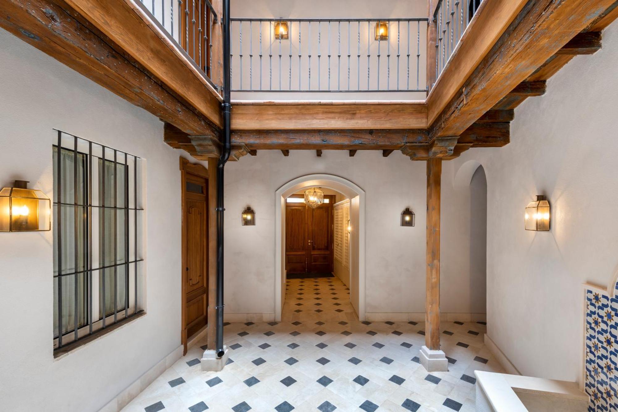 Casa Pilatos Luxury Apartments *