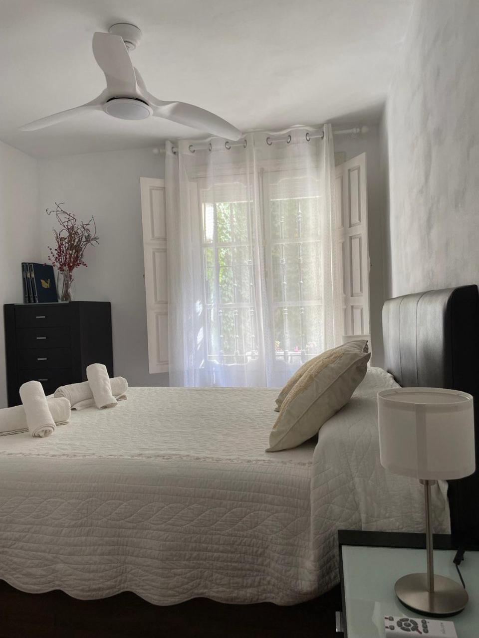 Centro-casco Antiguo -vidrio 36 Apartamento Sevilla