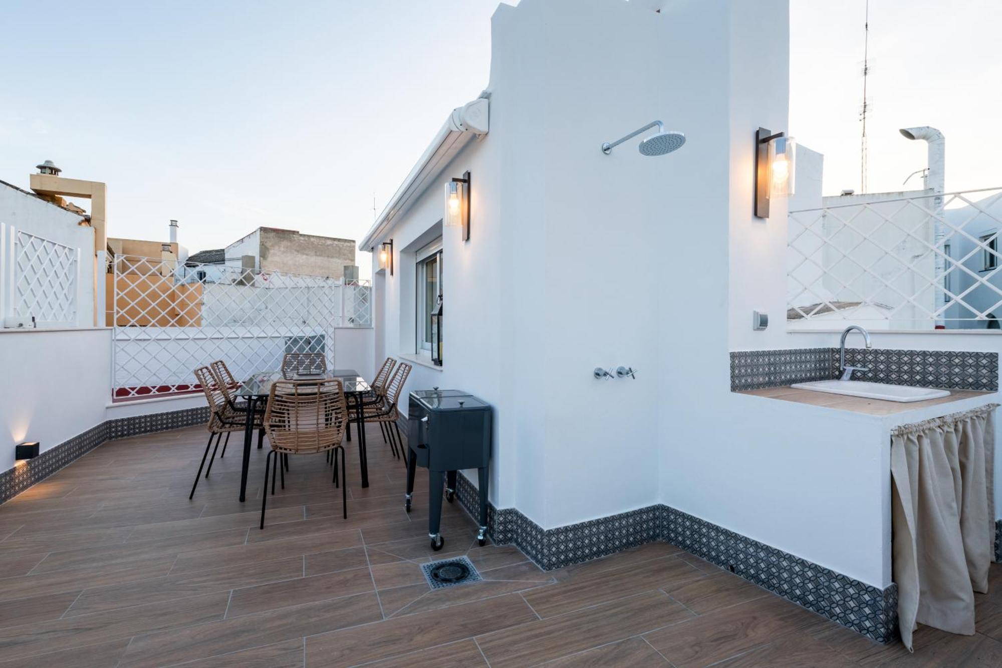 Duplex De Lujo Junto A La Catedral Terraza Privada Con Vistas A La Giralda Sevilla