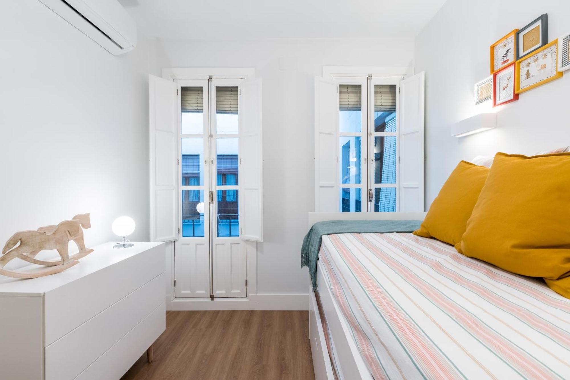 Duplex De Lujo Junto A La Catedral Terraza Privada Con Vistas A La Giralda Apartamento *