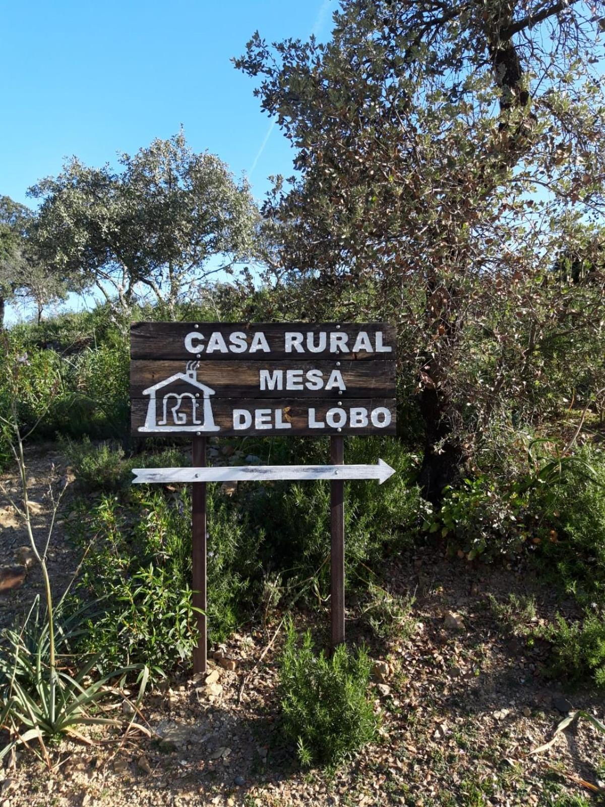 Mesa Del Lobo Cabrahigo