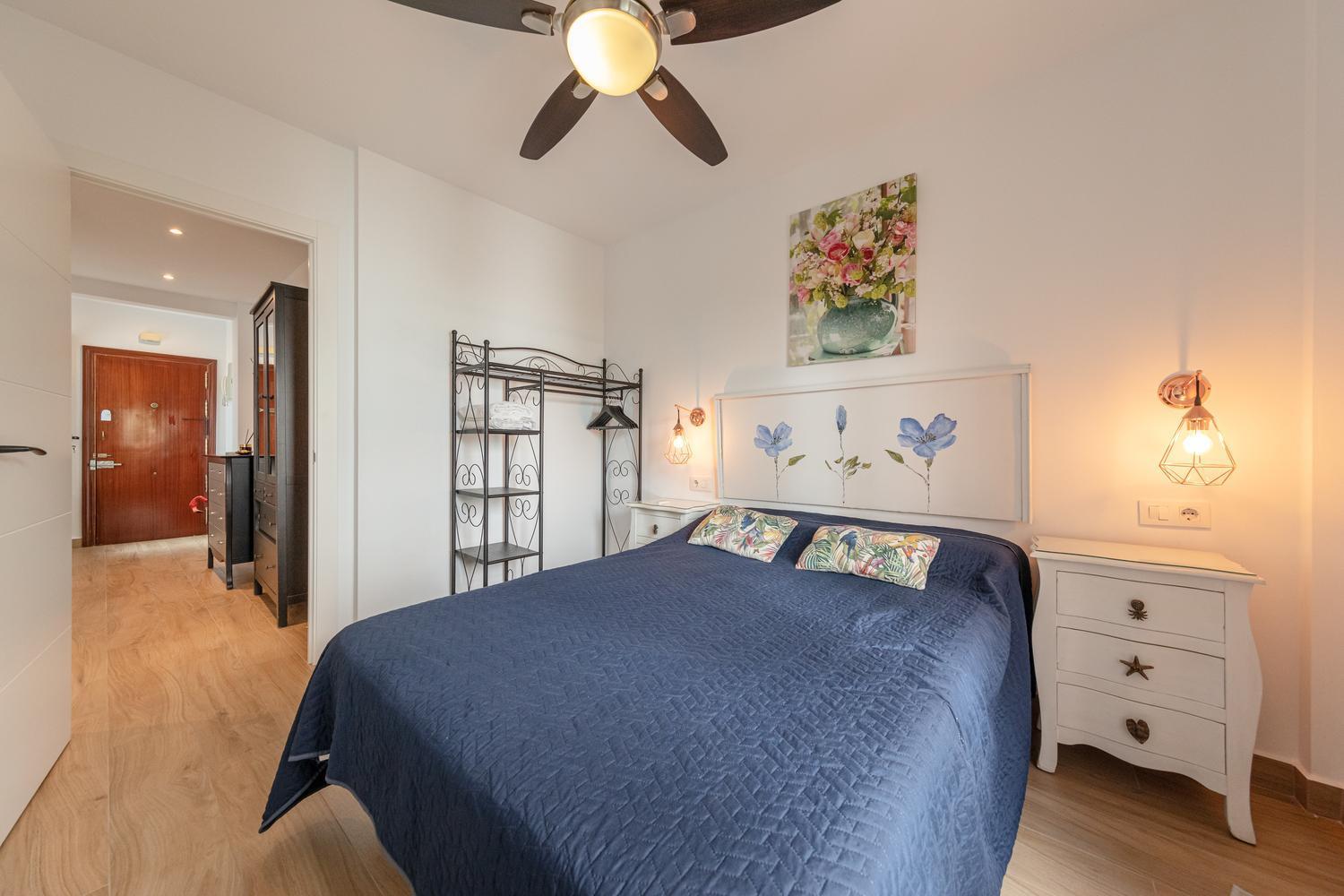Modern & Stylish - Old Town Apartment