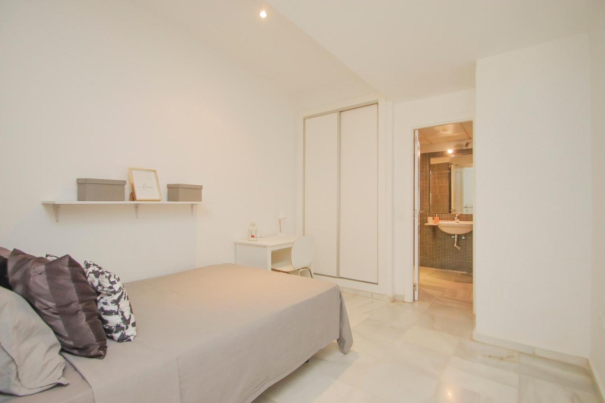 Lovely In The Center - 15m Walk Giralda