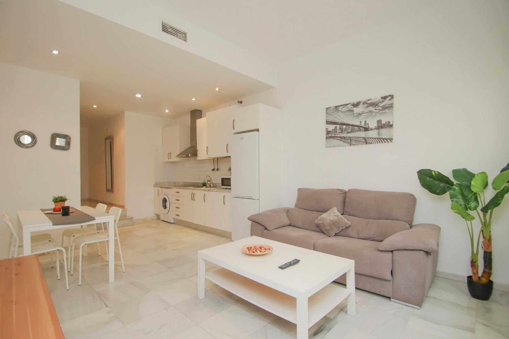 Apartment Lovely In The Center - 15m Walk Giralda Seville
