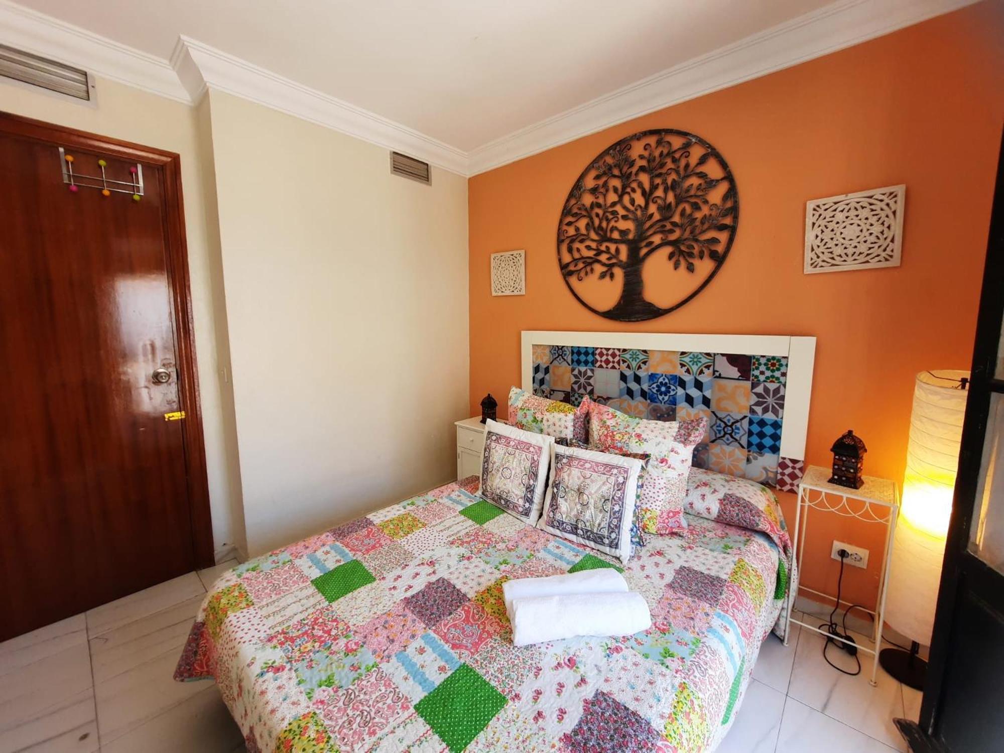 Budget And Cute With Balcony Center * Seville