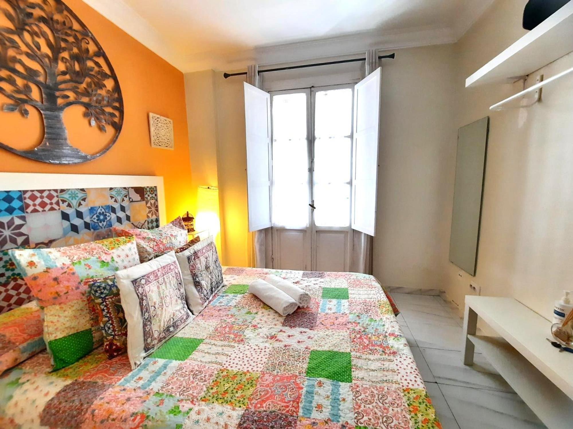 Apartment Budget And Cute With Balcony Center *