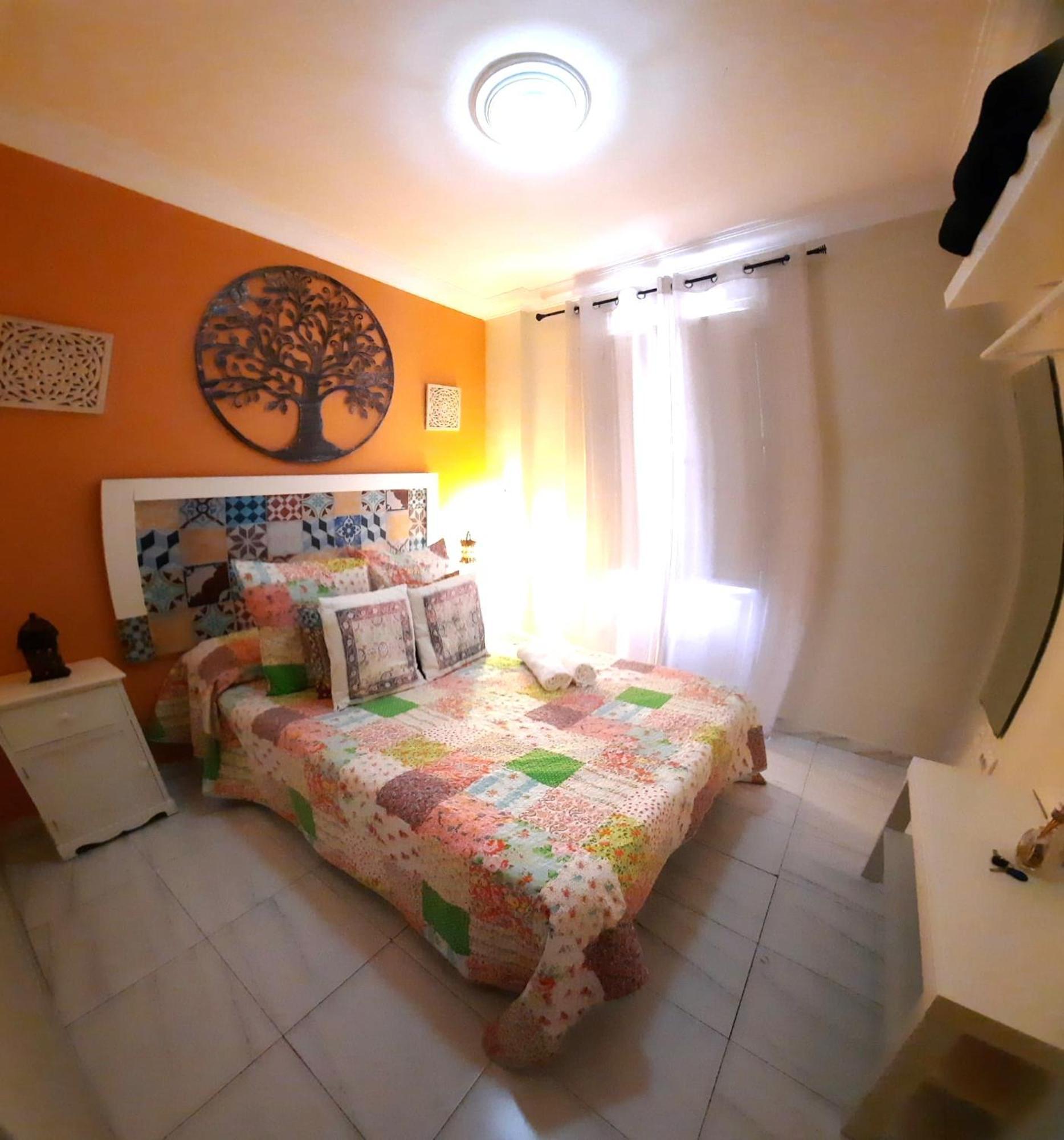 Budget And Cute With Balcony Center * Seville