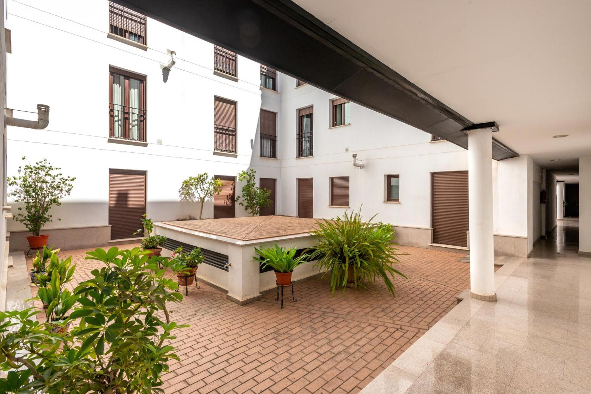 First Floor Close Macarena Church Apartamento *