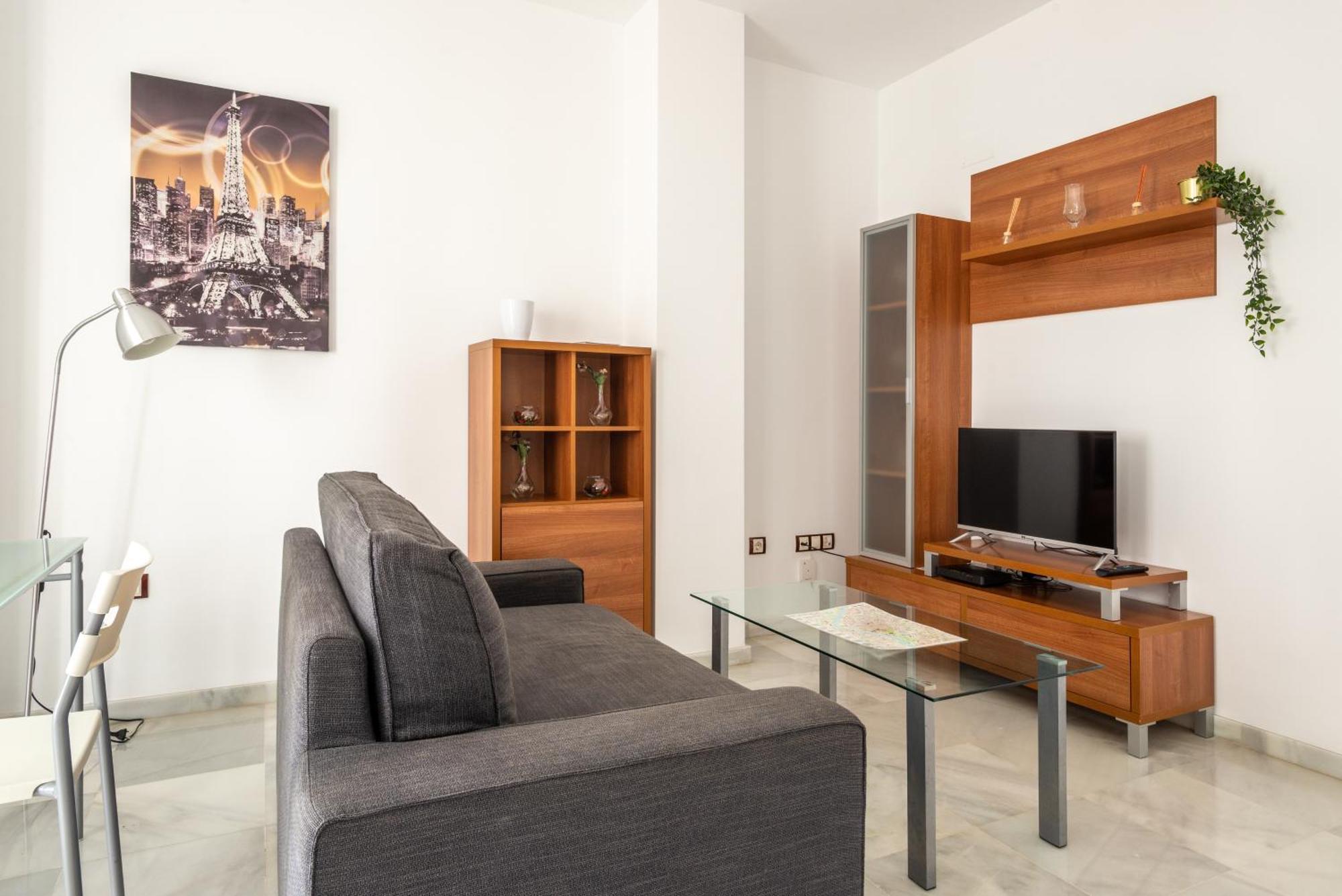First Floor Close Macarena Church Apartamento