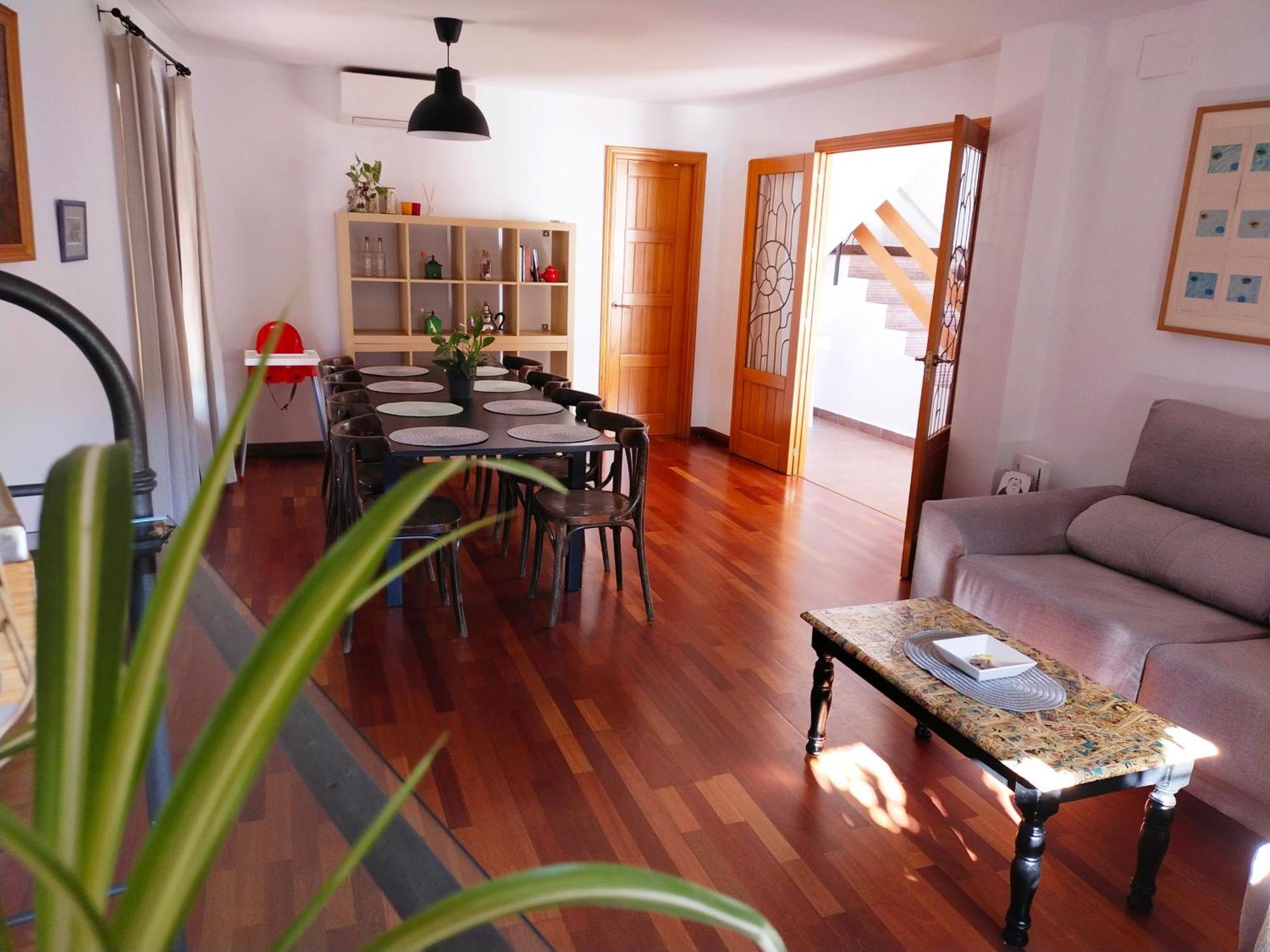 Preciosa Casa Grande Con Patio En 8pax Holiday home *