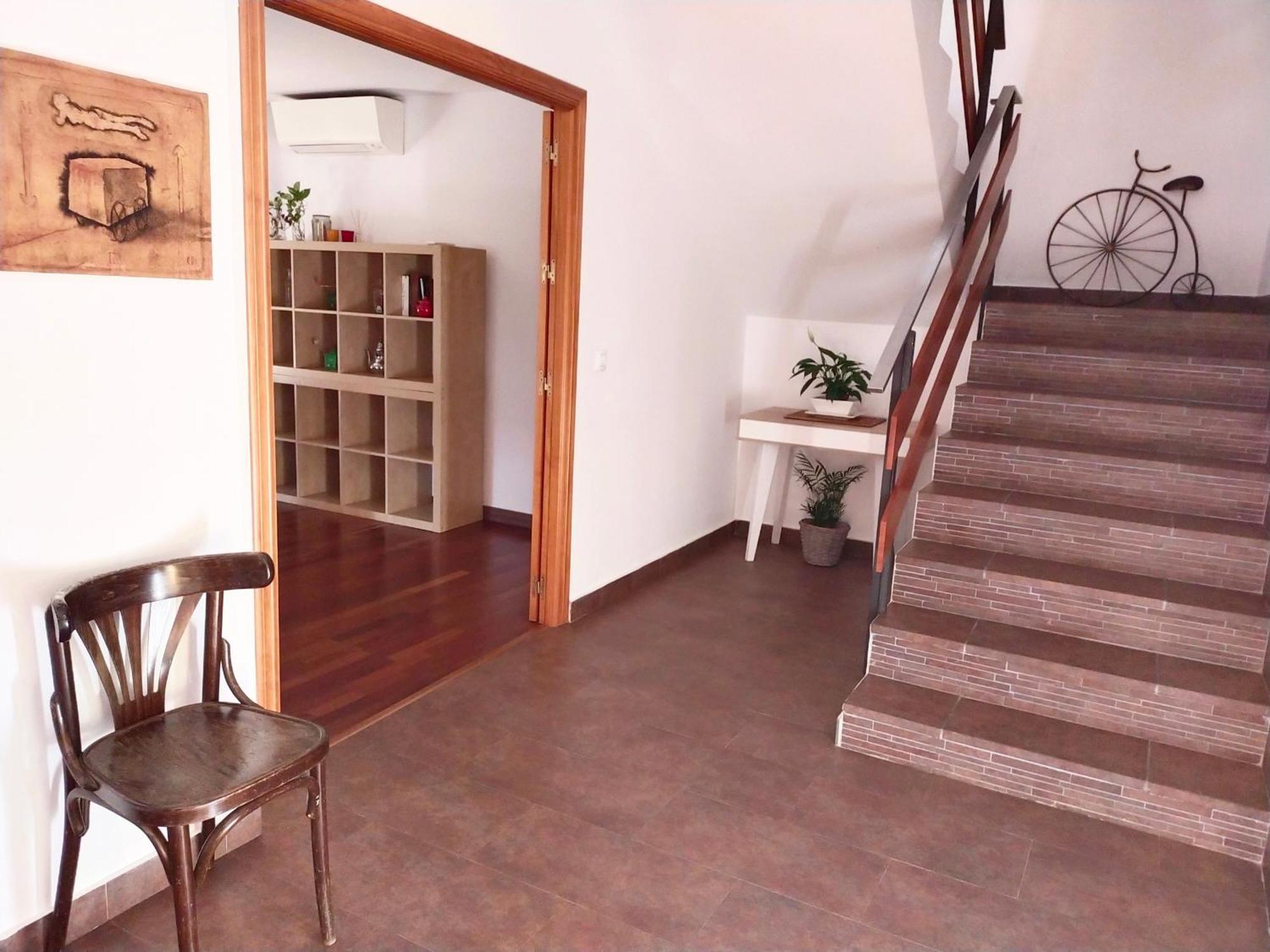 Preciosa Casa Grande Con Patio En 8pax *