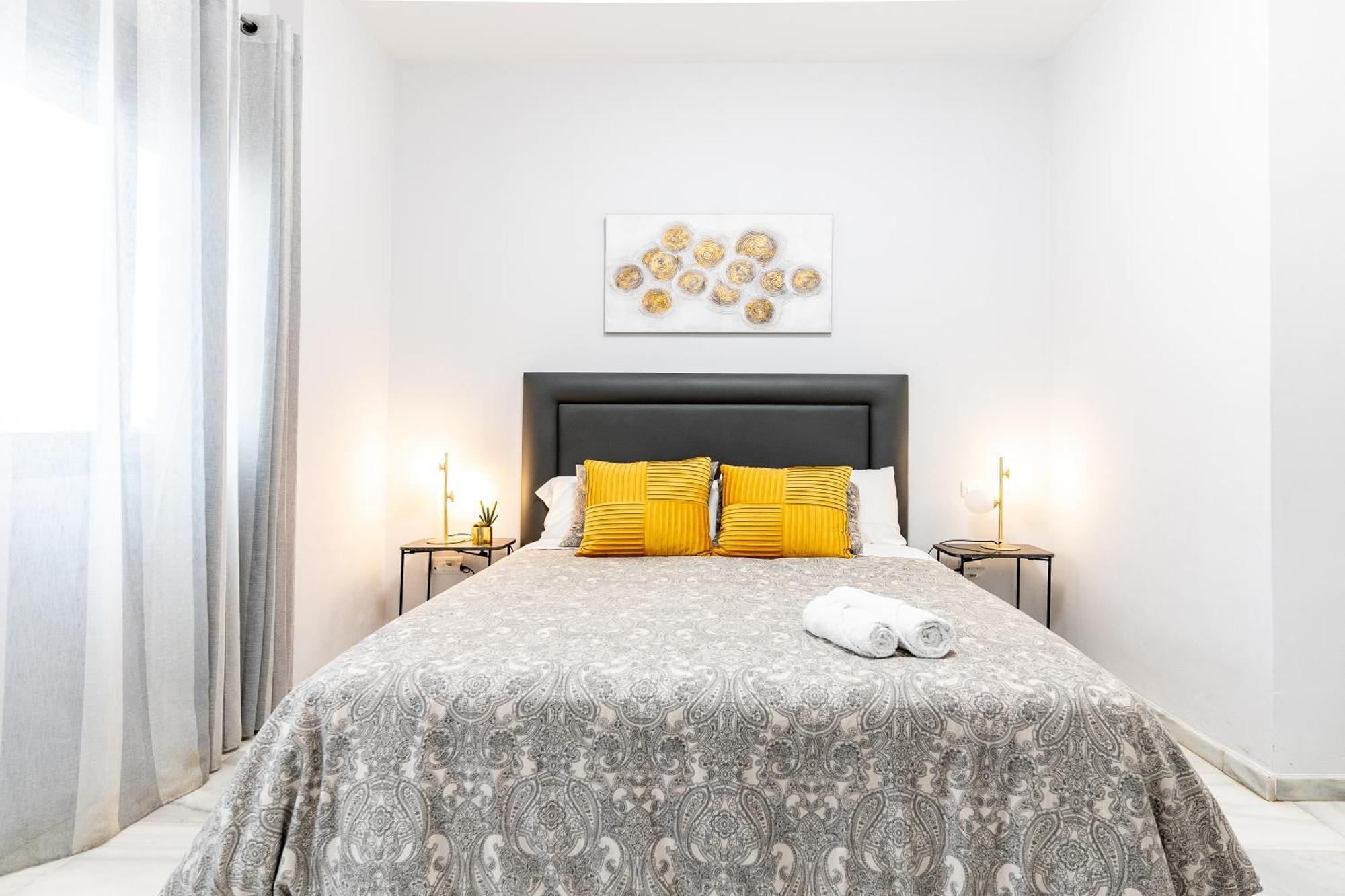Triana Deluxe Con Patio Privado Apartamento *