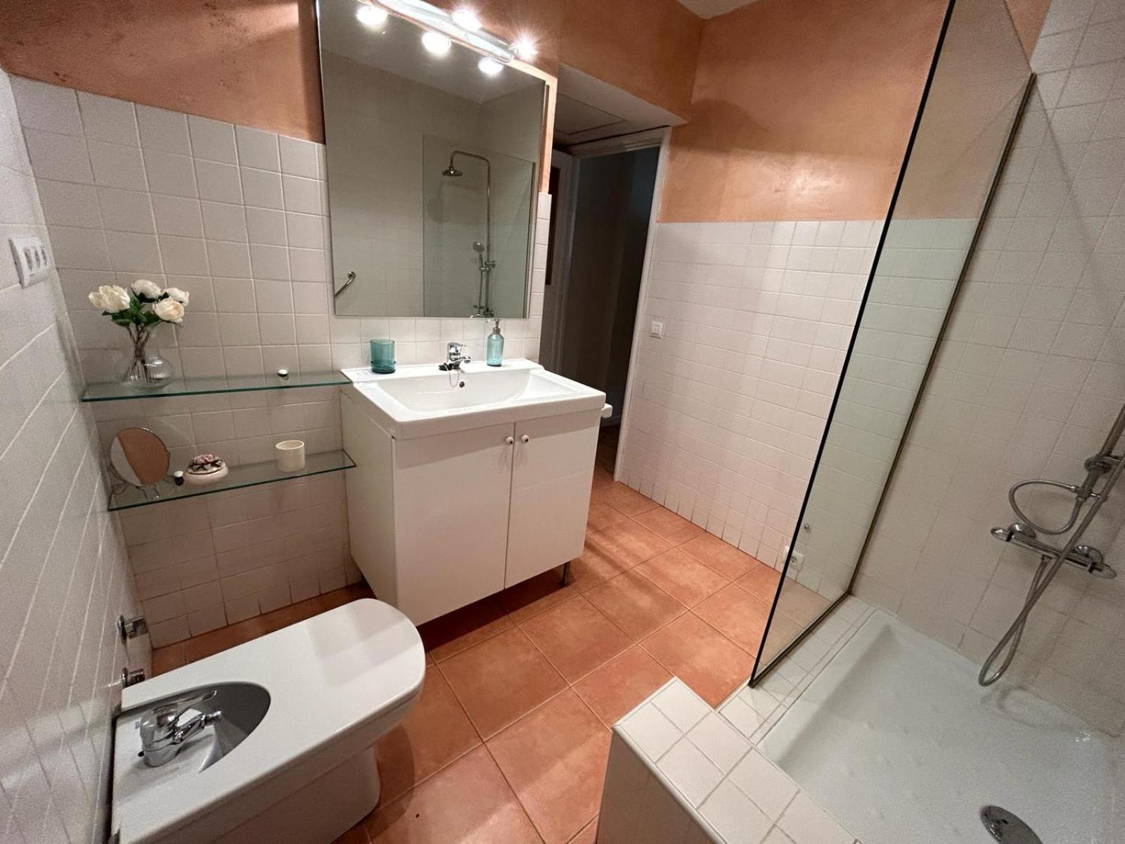 2 Bedroom By Guadalquivir River Apartment Seville