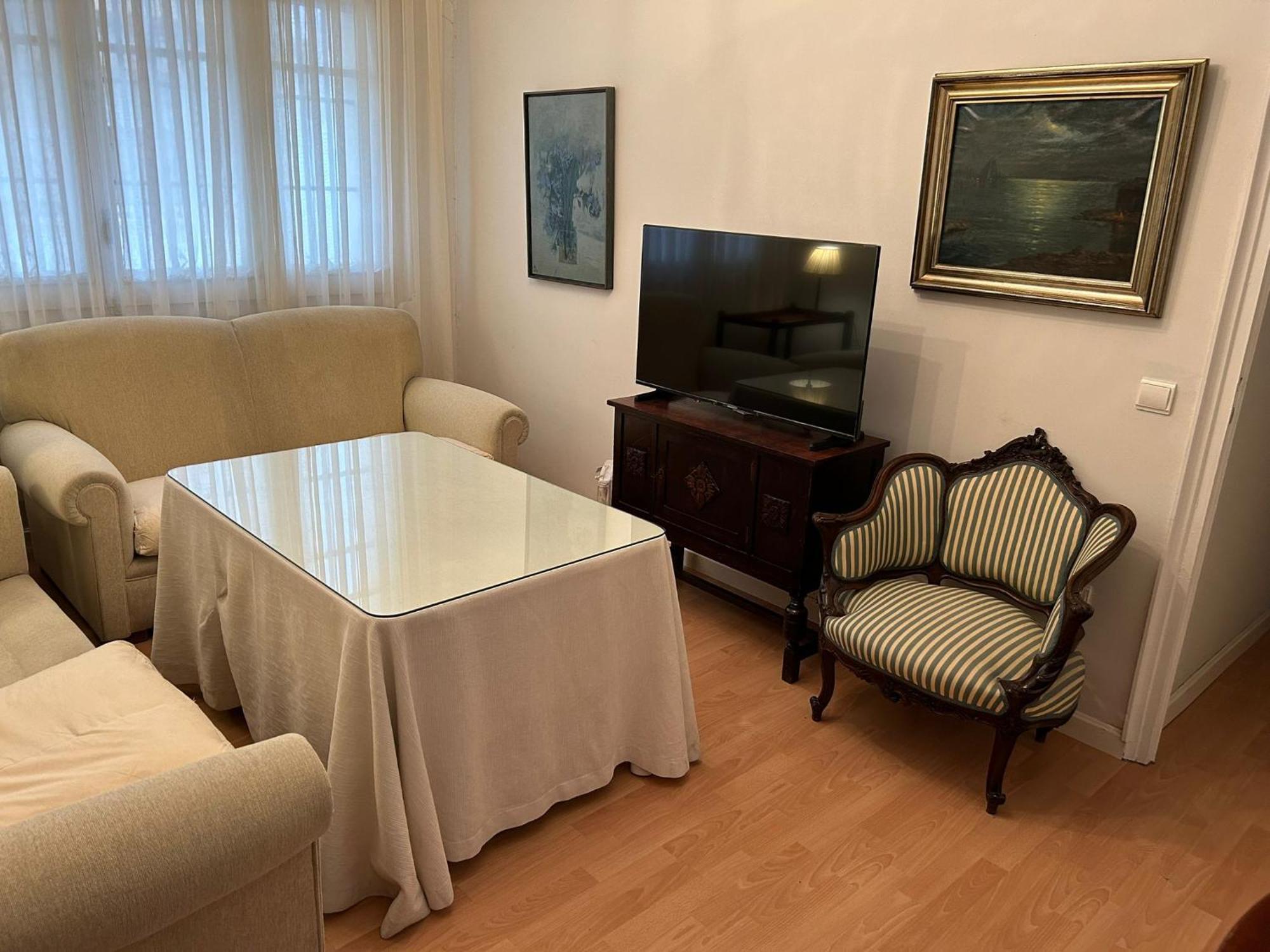 Apartment 2 Bedroom By Guadalquivir River