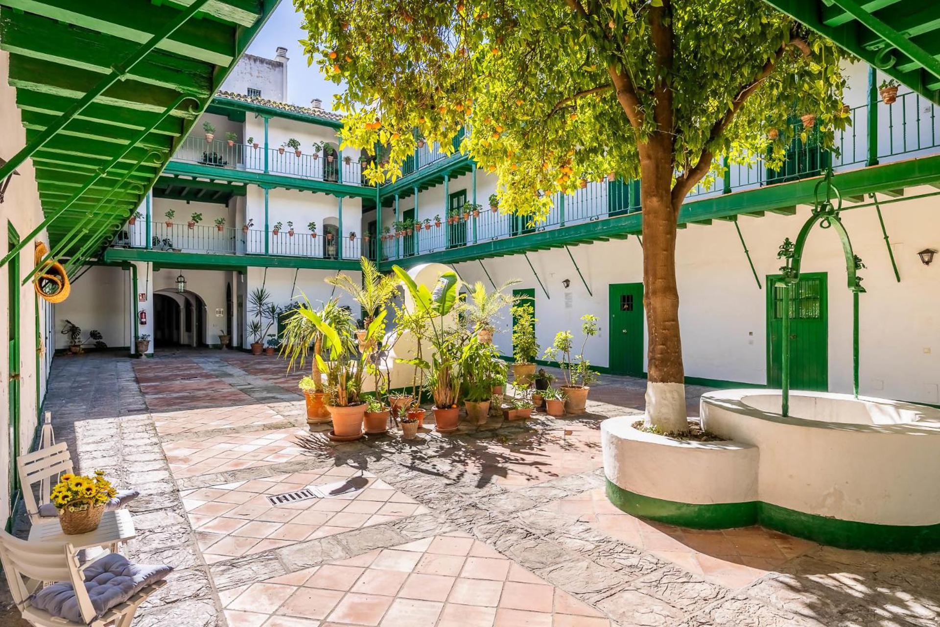 Comfy Away - Estudio En Patio De Vecinos En Setas Apartment Seville