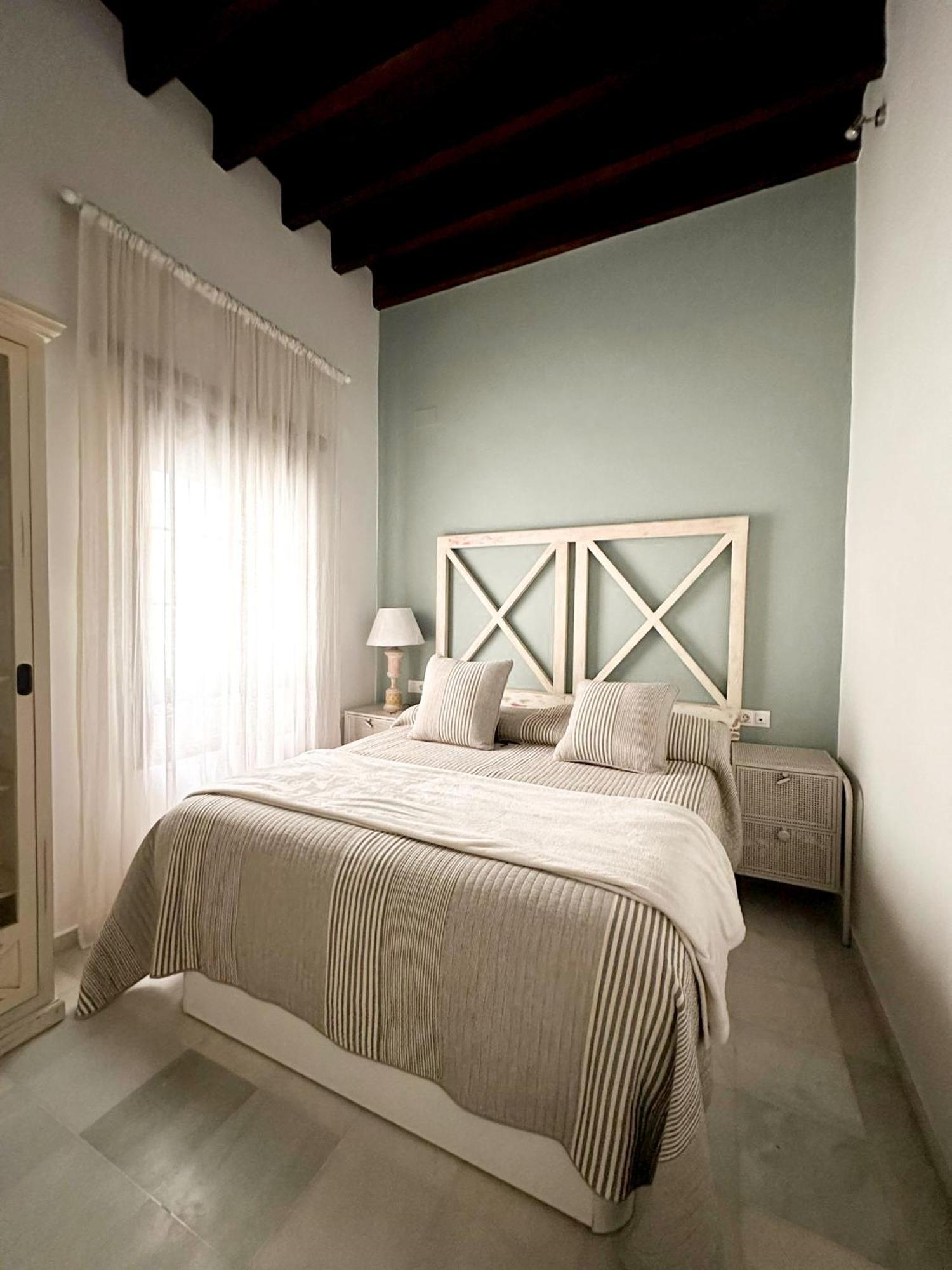 Apartment Atico Duplex Triana , *
