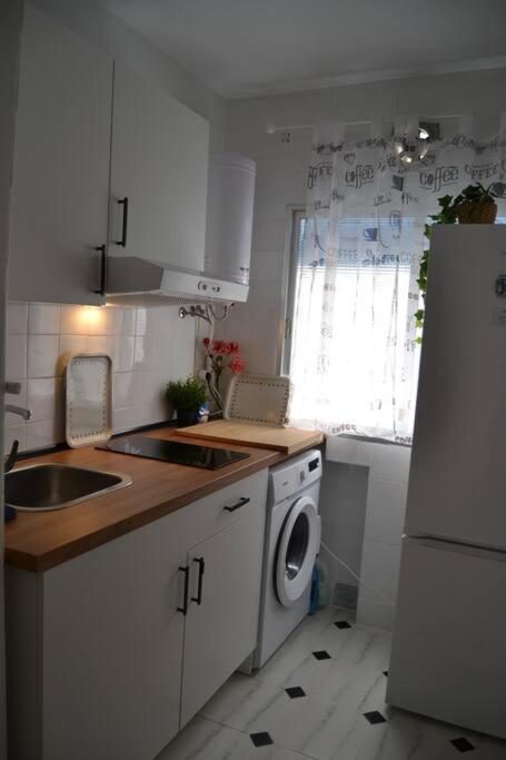 Cozy And Well Connected Apartamento