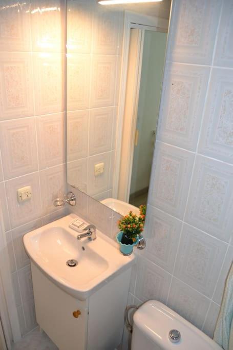 Cozy And Well Connected Apartment Seville
