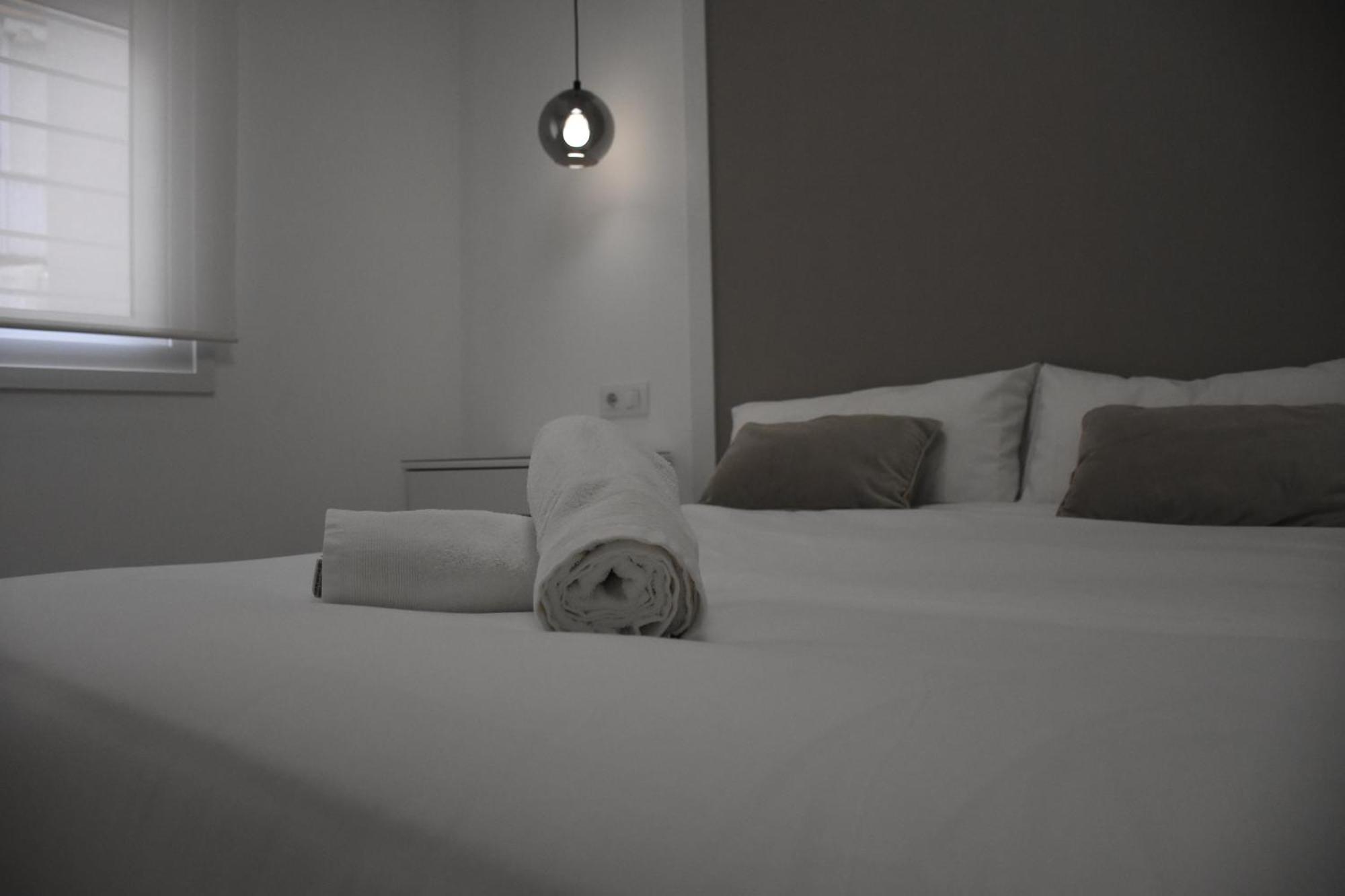Apartamento Casa Mallen, Con Amplia Terraza, En El Barrio De Nervion