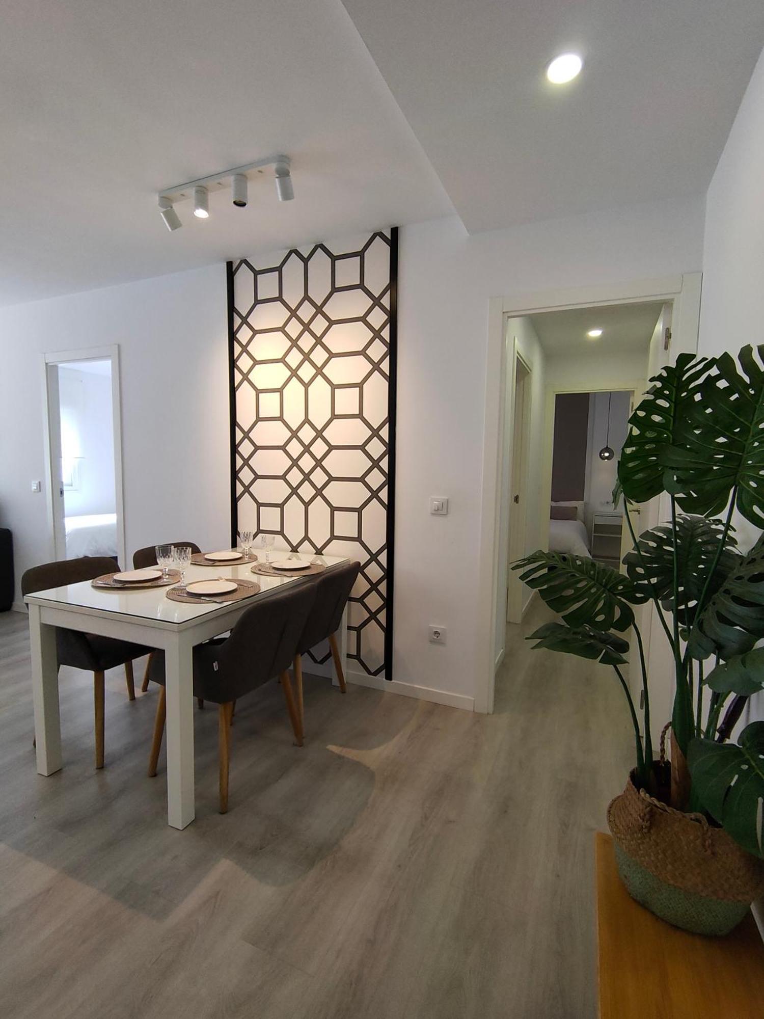 Apartamento Casa Mallen, Con Amplia Terraza, En El Barrio De Nervion *