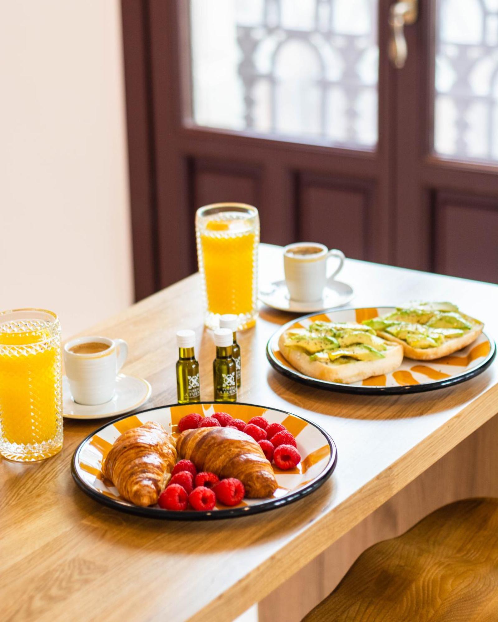Betis Suites-la Campana Apartamento *