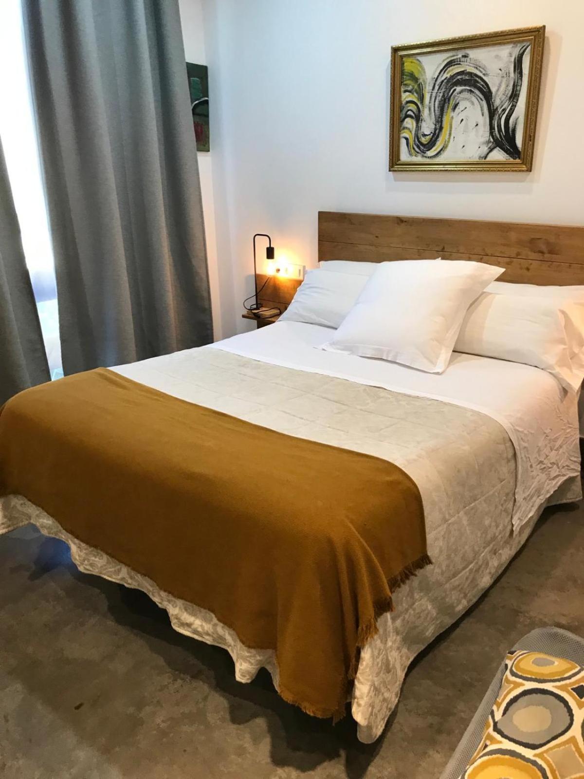 Apartahotel Urban House Siurot 33 2*