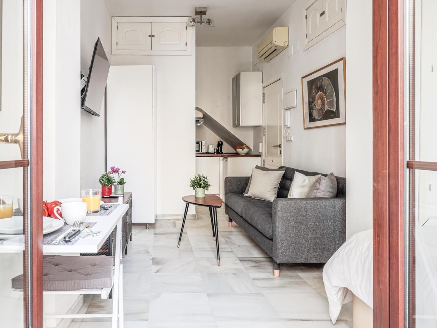 Apartamento Bonito Estudio En Calle Feria