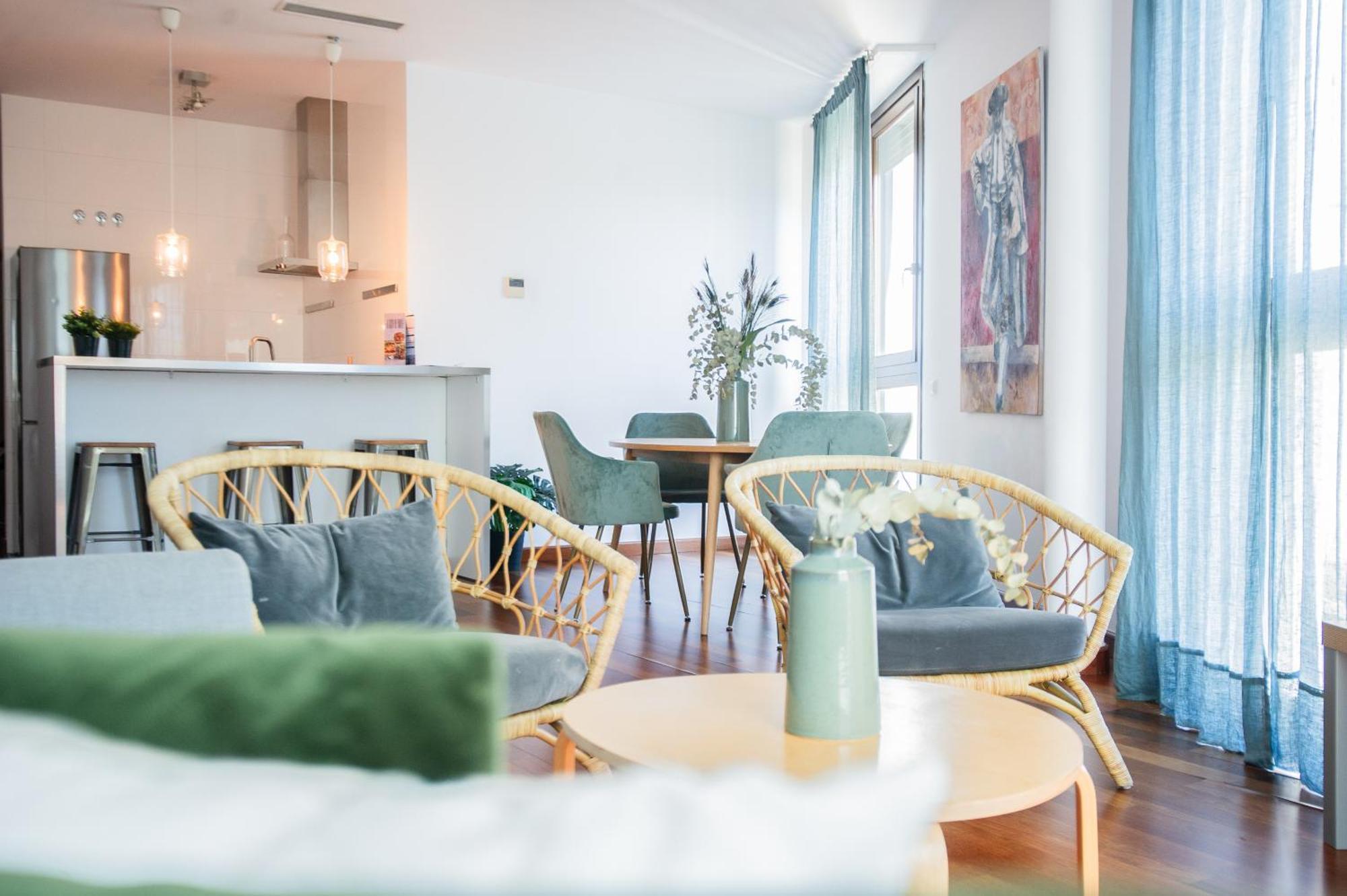 Apartamento Azz Torre De La Plata Sevilla