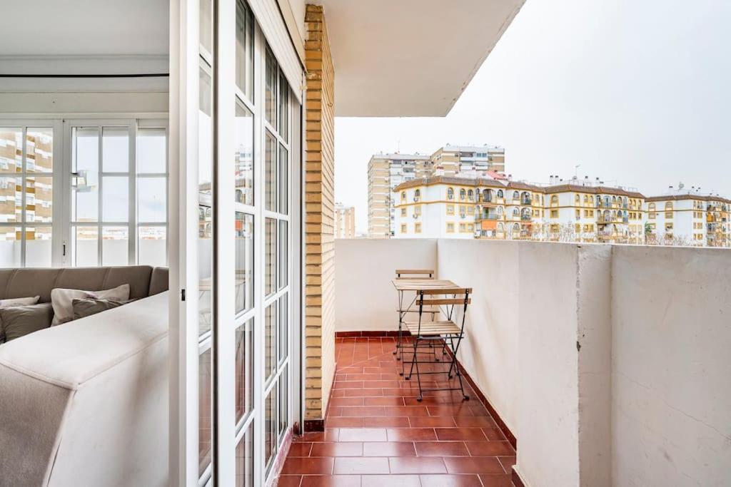Apartamento Centric And Spacious Flat With Free Car Park Sevilla