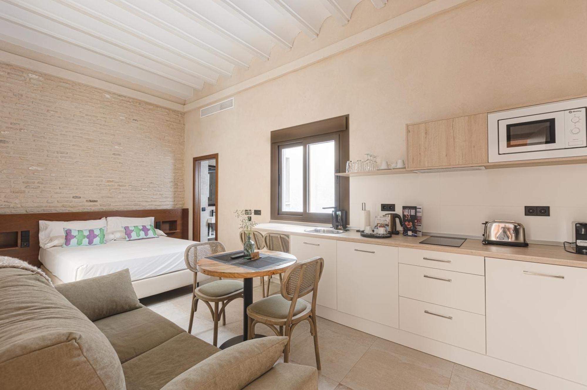 Casa Señorial Del Siglo Xviii Apartahotel Sevilla
