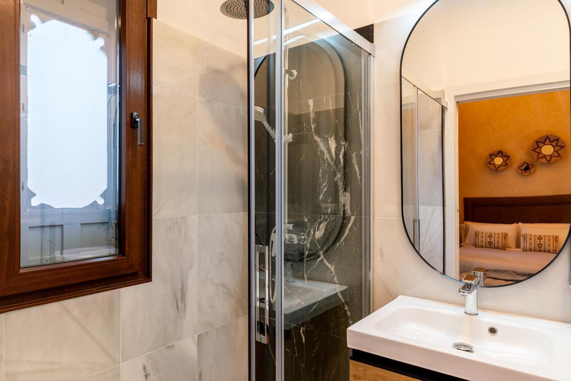 Arco De La Seda - Boutique Hotel *