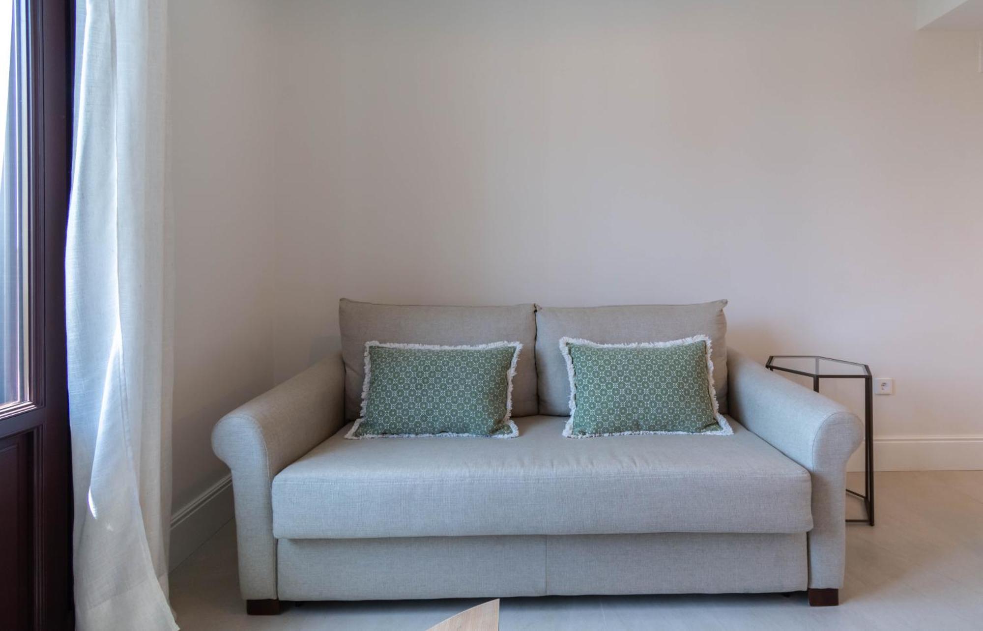 Betis Suites-la Campana Apartamento *
