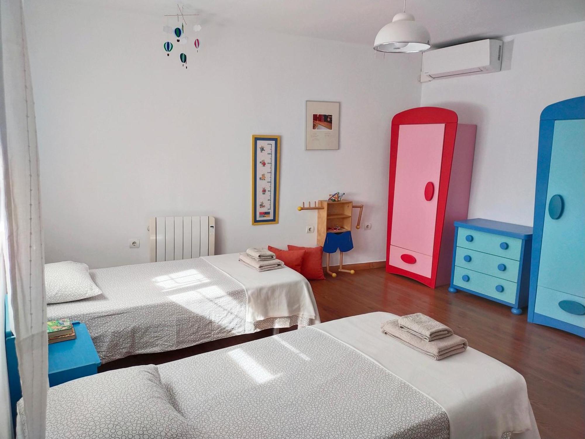 Preciosa Casa Grande Con Patio En 8pax Holiday home