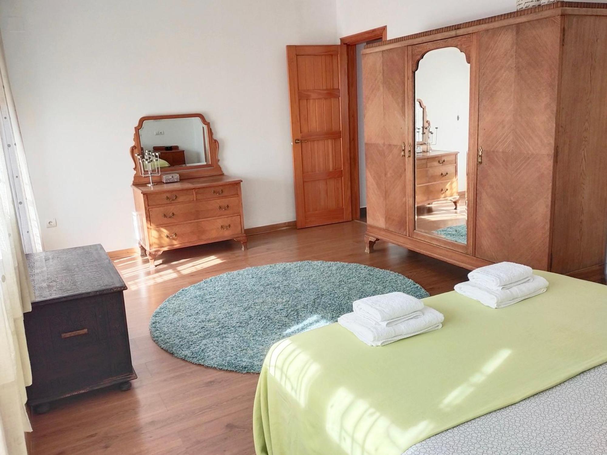 Preciosa Casa Grande Con Patio En 8pax