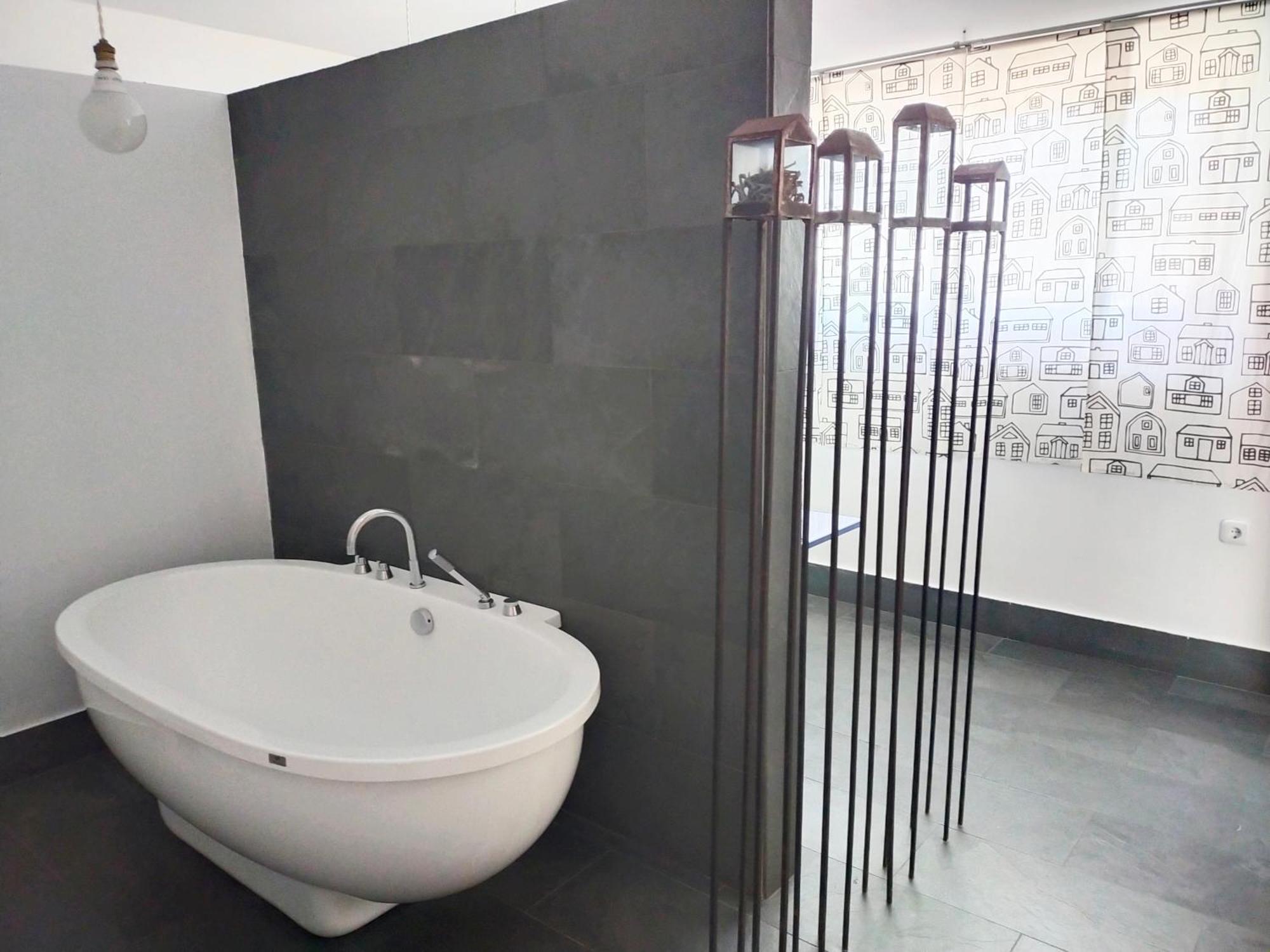 Preciosa Casa Grande Con Patio En 8pax *