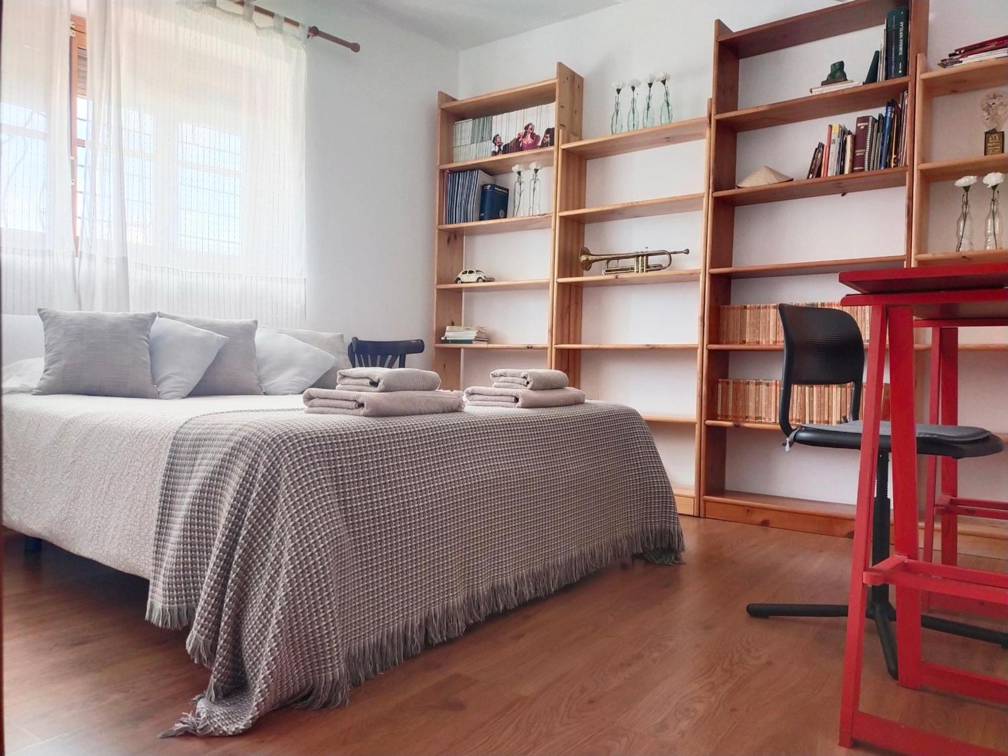 Preciosa Casa Grande Con Patio En 8pax Holiday home *