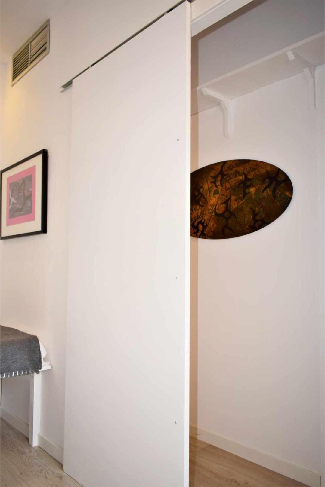 Apartamento Atico De Arte Banado En Sol