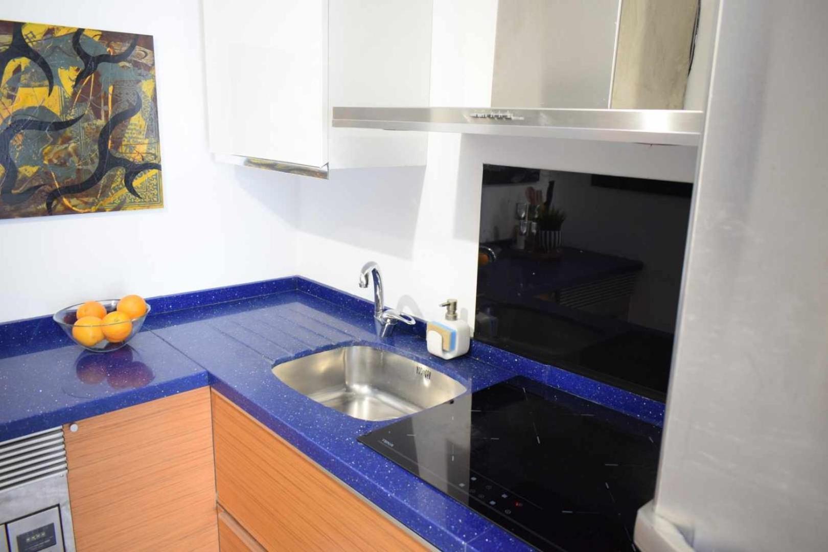 Apartamento Atico De Arte Banado En Sol