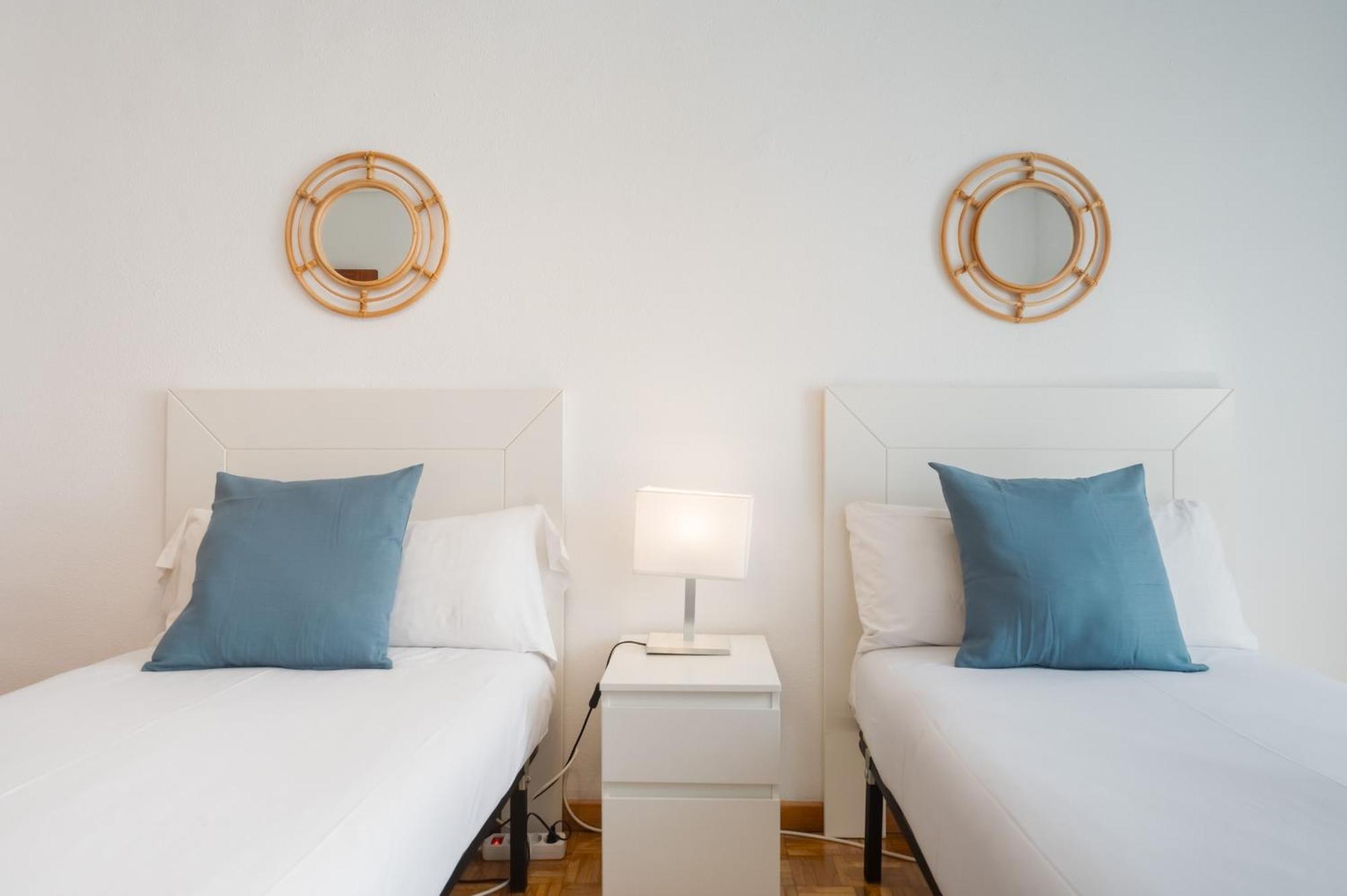 Apartamento Bright Apt. Puerta Osario 3 Bedrooms 2 Bathrooms *