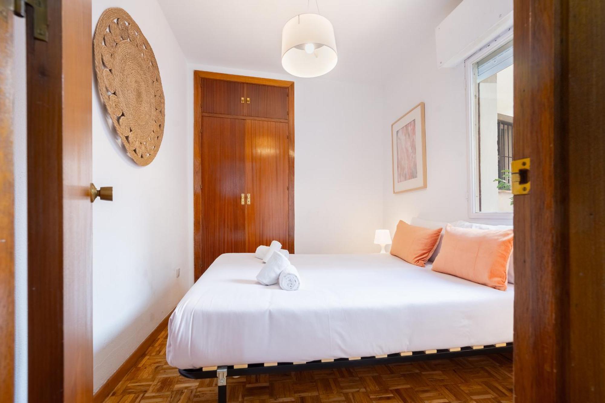 Apartamento Bright Apt. Puerta Osario 3 Bedrooms 2 Bathrooms